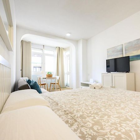 Estudio Apolo Beach I Марбелья Экстерьер фото
